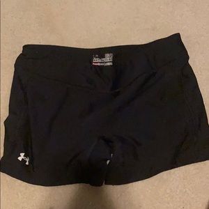Woman’s underarmour spandex